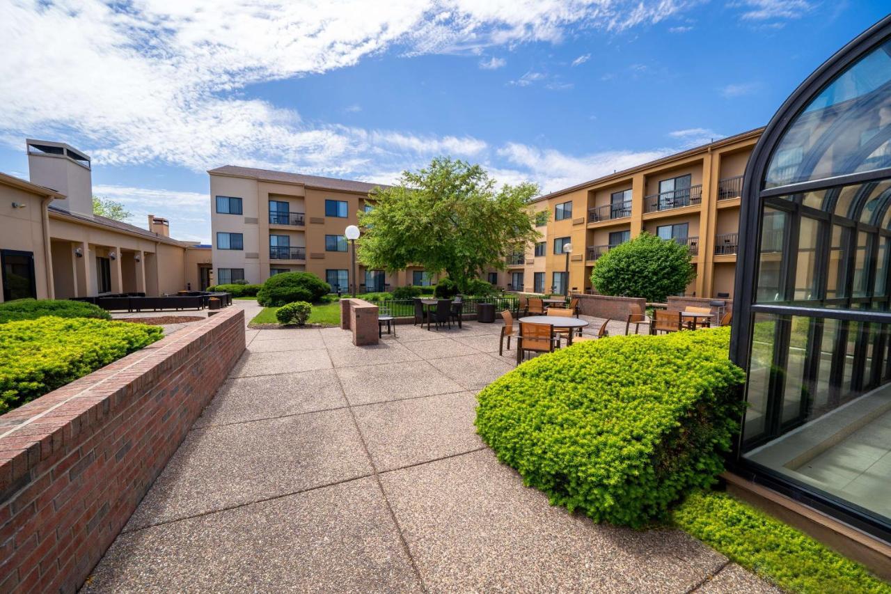 Iowa Inn Bettendorf Quad Cities Εξωτερικό φωτογραφία